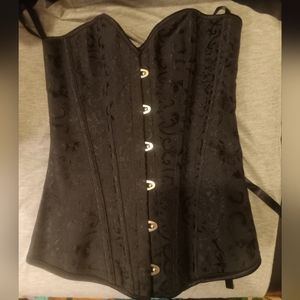 Like new black ties in back